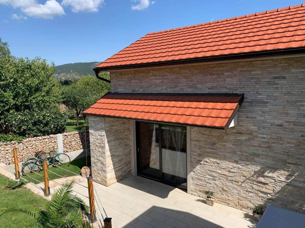 Vila Kameni Dvori Donji Proložac Exteriér fotografie