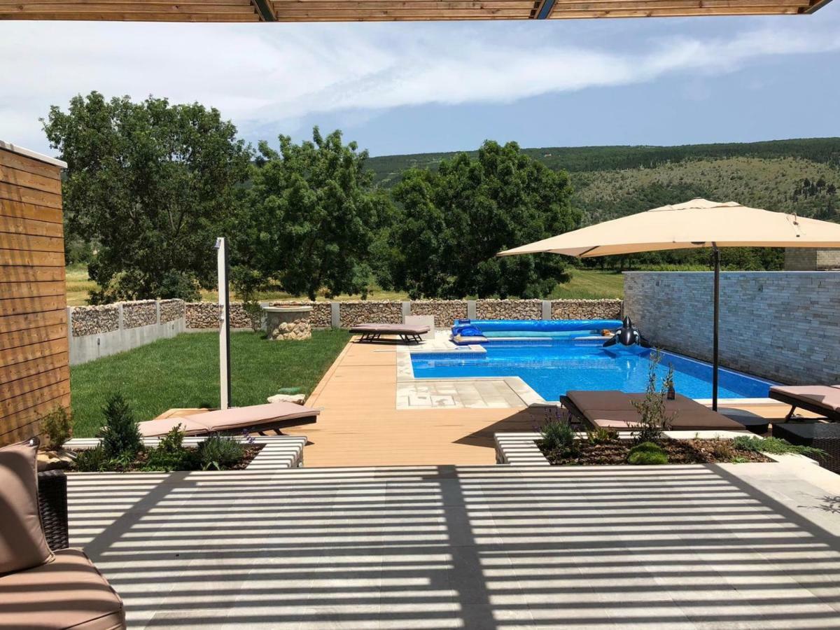 Vila Kameni Dvori Donji Proložac Exteriér fotografie